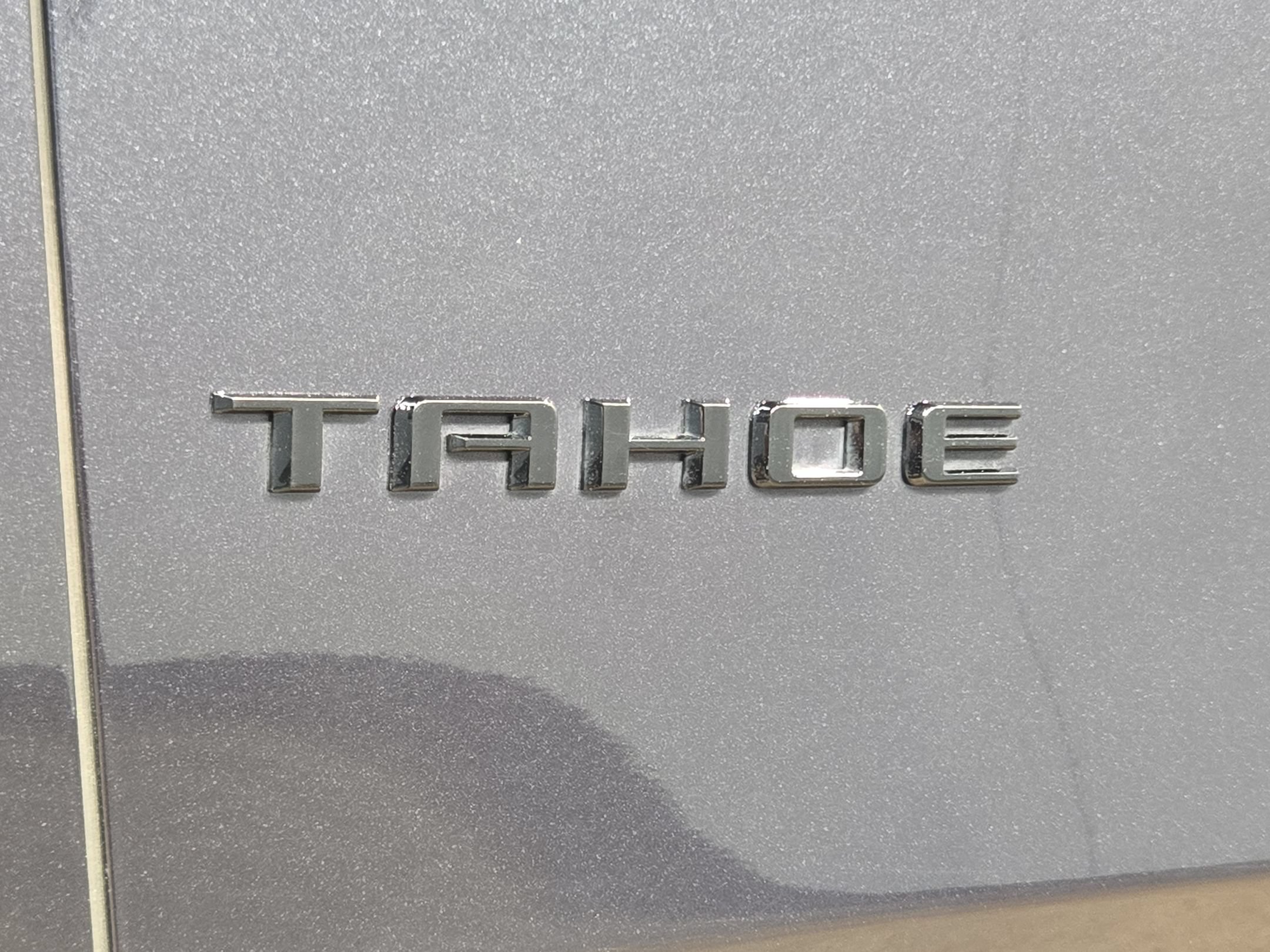 Used 2025 Chevrolet Tahoe Z71 AWD/4WD image 35