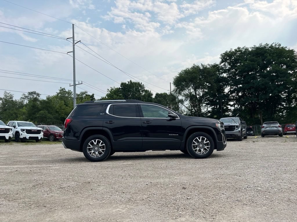 Used 2023 GMC Acadia SLT w/ Preferred Package FWD image 6