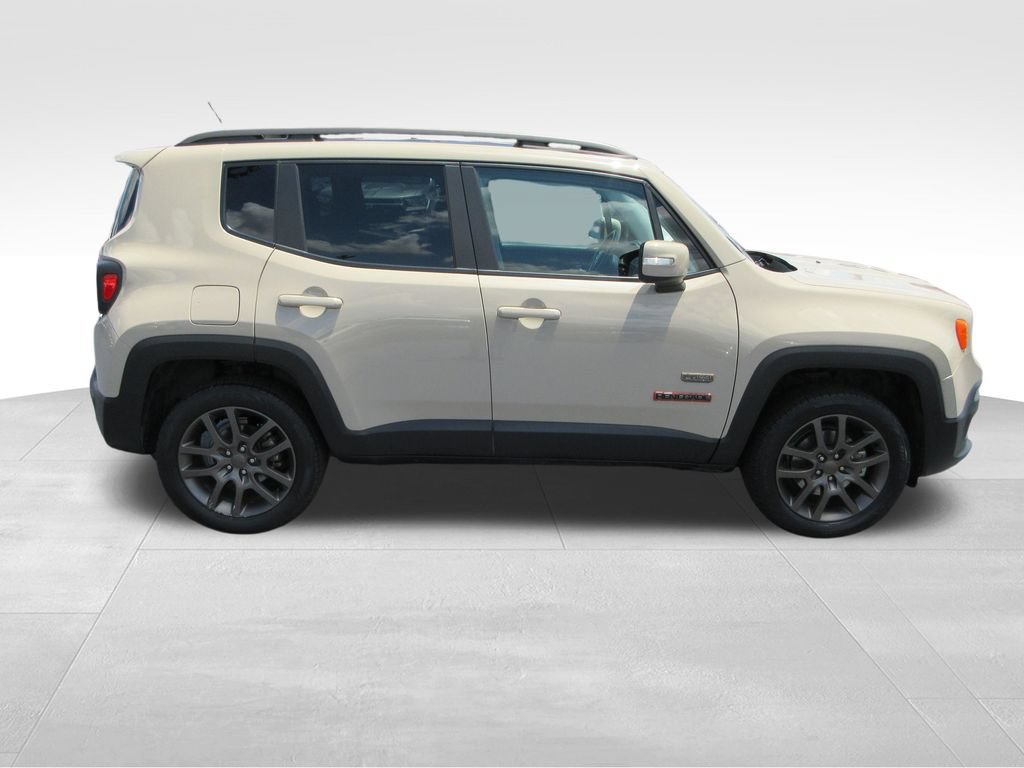 Used 2016 Jeep Renegade 75th Anniversary AWD/4WD image 6