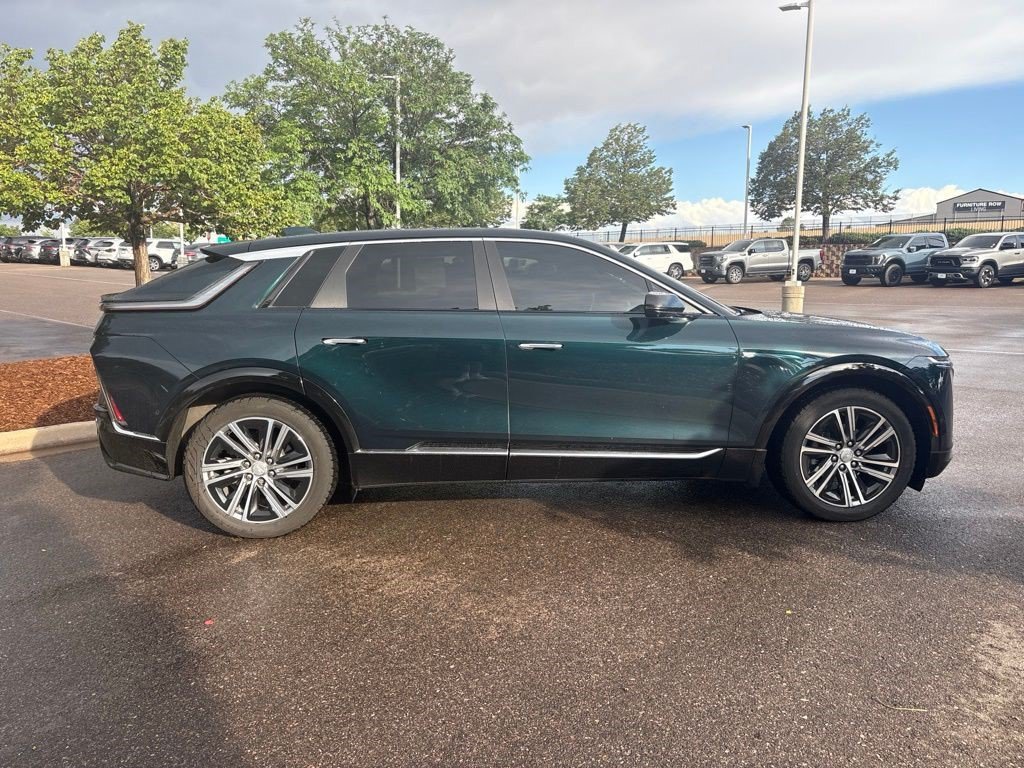 Certified 2024 Cadillac Lyriq Luxury w/ Nappa Leather Package AWD/4WD image 8