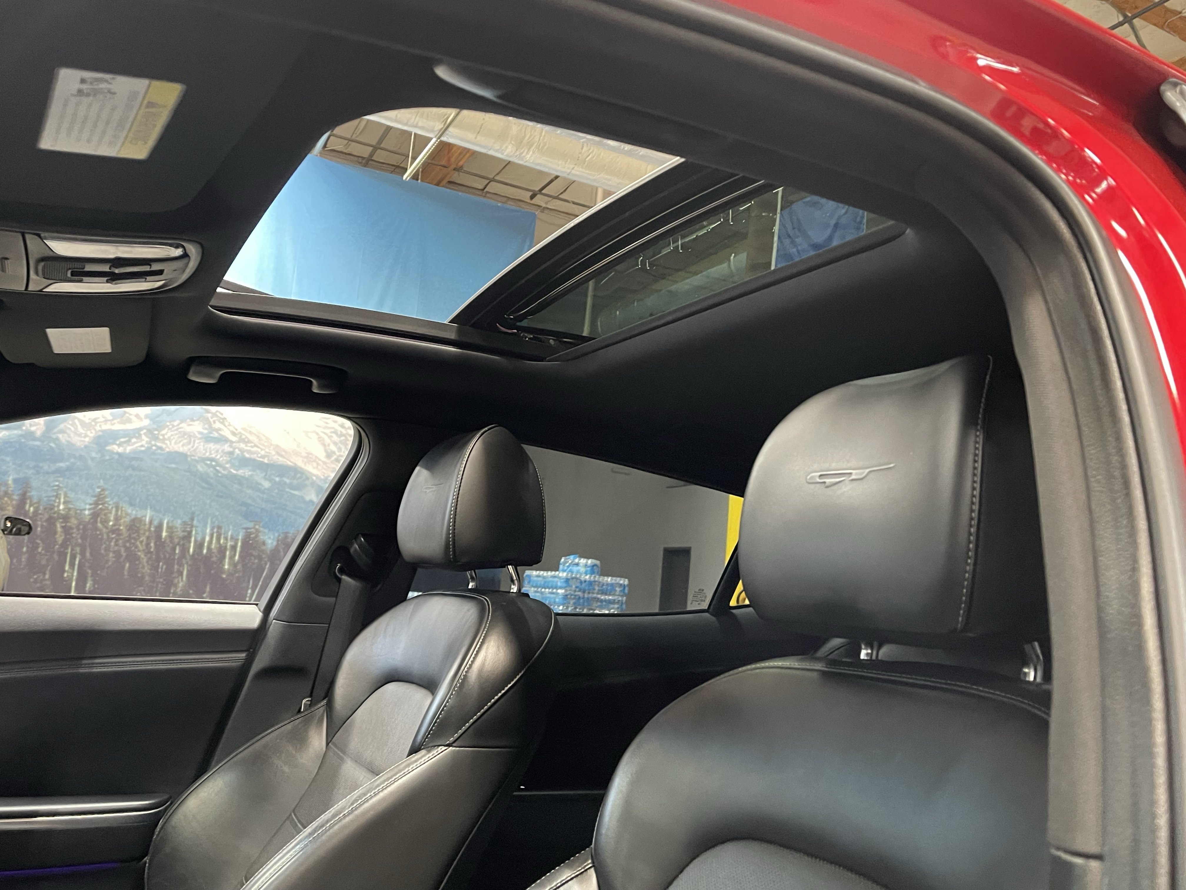 Used 2018 Kia Stinger GT2 AWD/4WD image 22