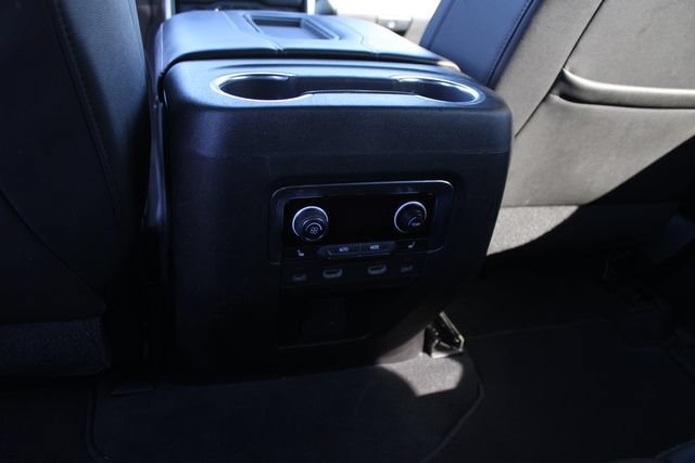 Used 2021 Chevrolet Suburban Premier AWD/4WD image 27