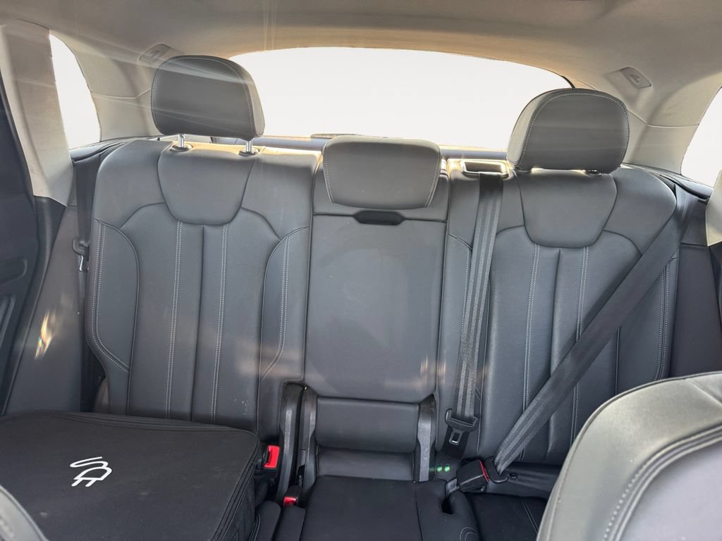 Used 2021 Audi Q5 e Prestige AWD/4WD image 13