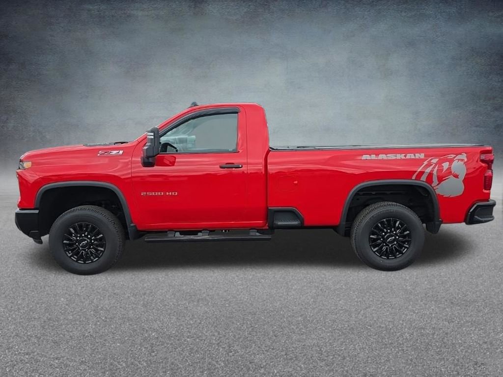 Used 2025 Chevrolet Silverado 2500 W/T AWD/4WD image 2