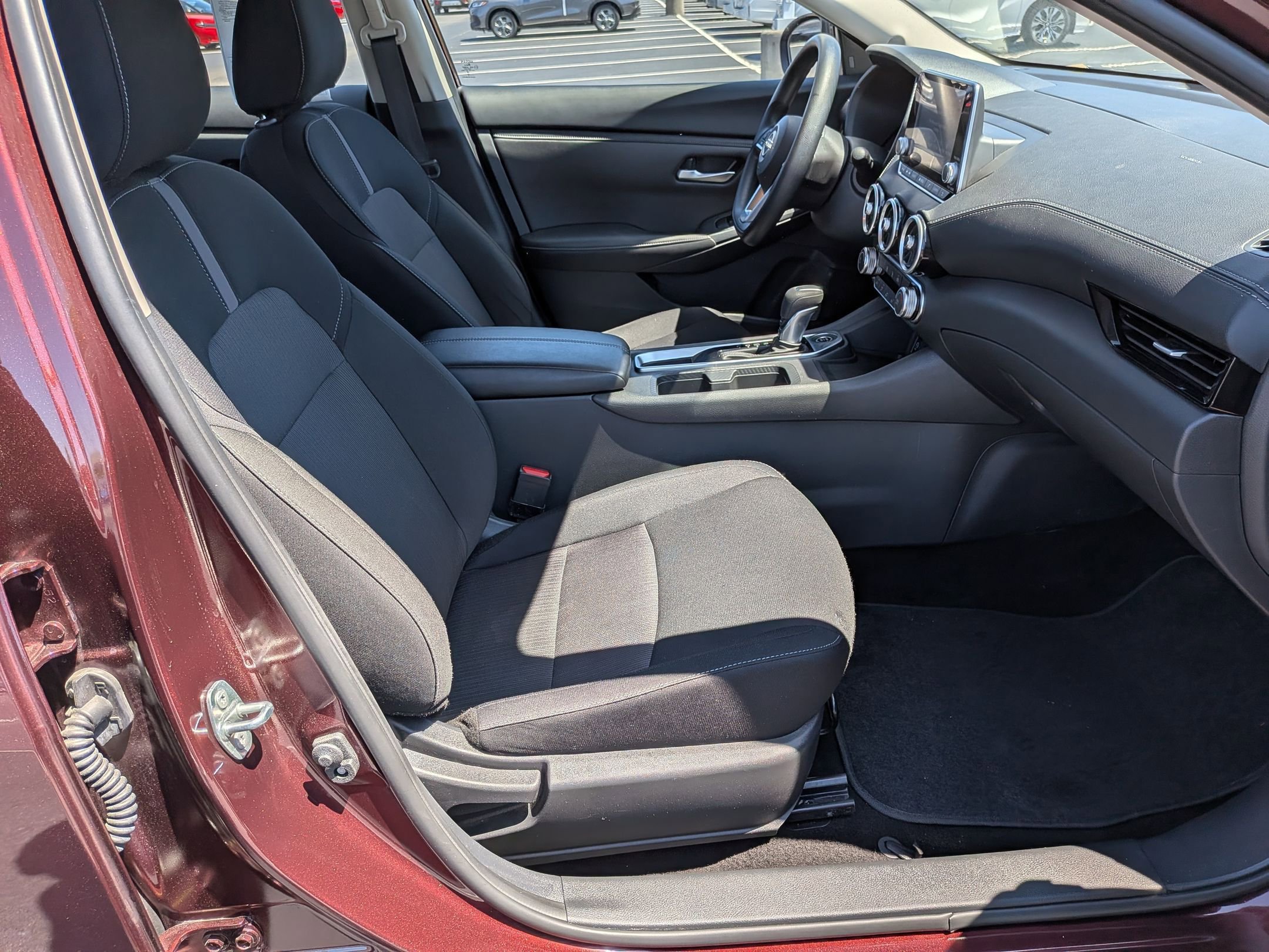 Used 2025 Nissan Sentra SV FWD image 36