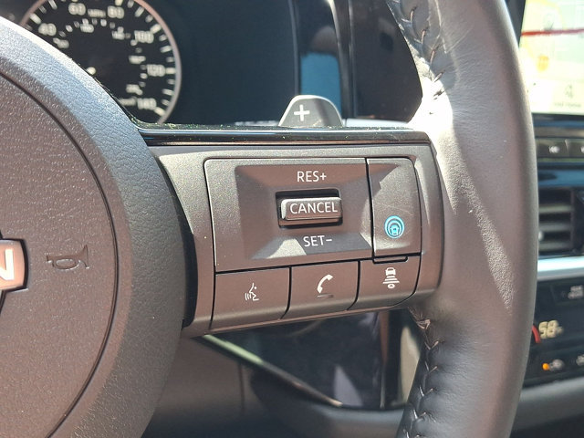 Used 2024 Nissan Pathfinder SL AWD/4WD image 19
