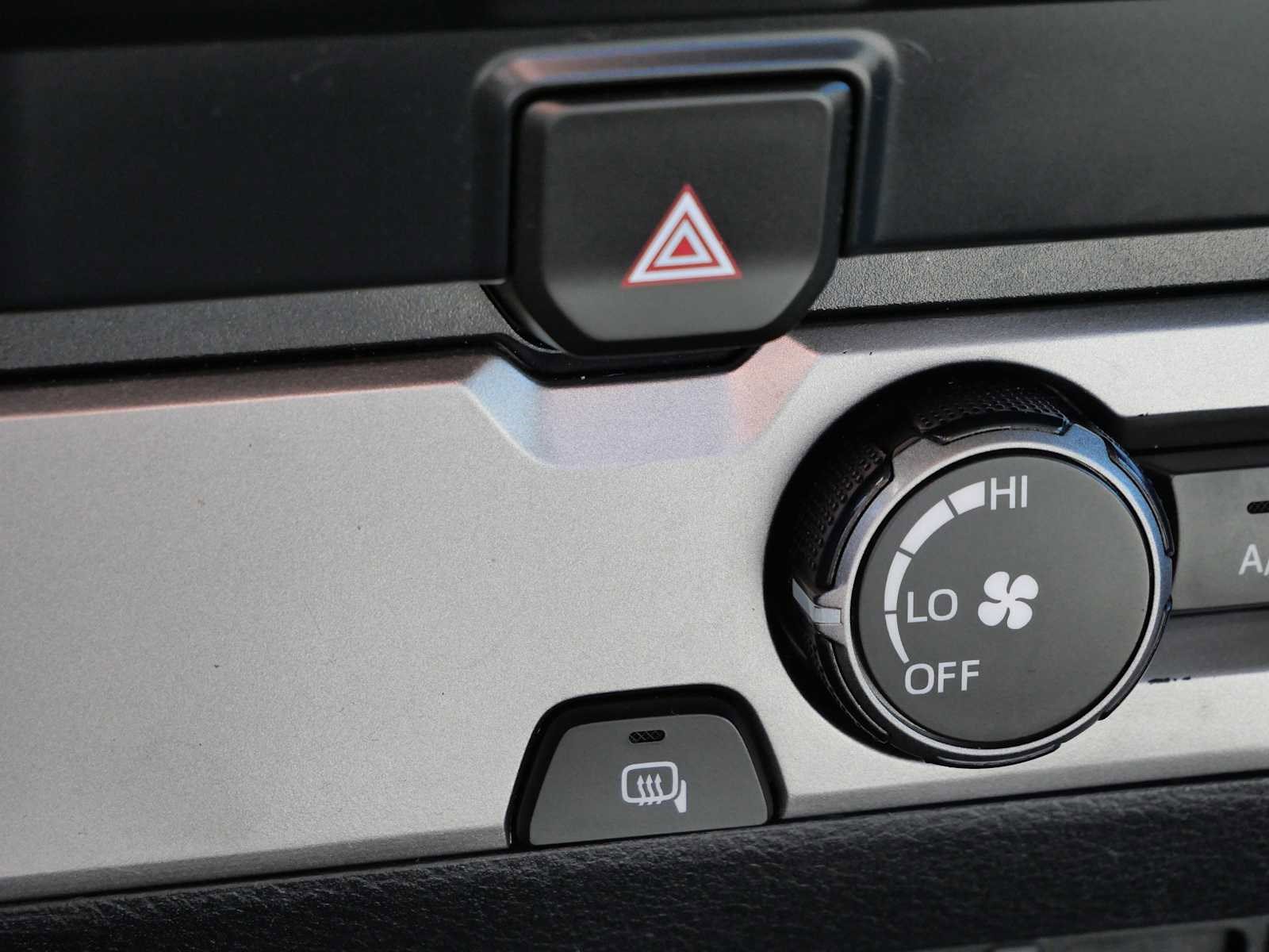 Used 2020 Toyota Tacoma SR image 30