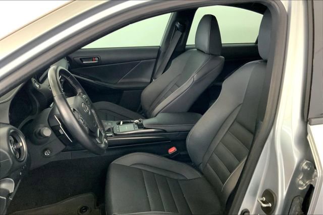 Used 2023 Lexus IS 500 image 10