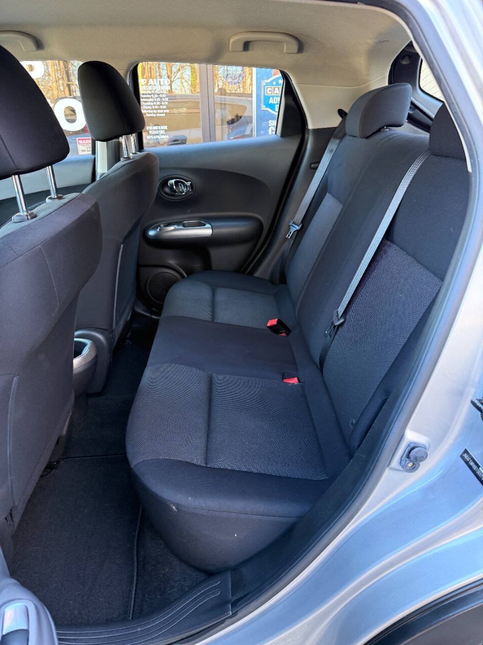 Used 2011 Nissan Juke S FWD image 11
