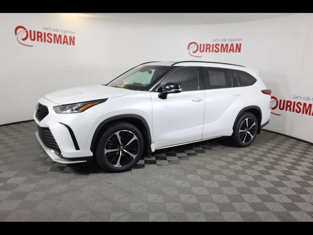 Used 2022 Toyota Highlander XSE AWD/4WD image 10