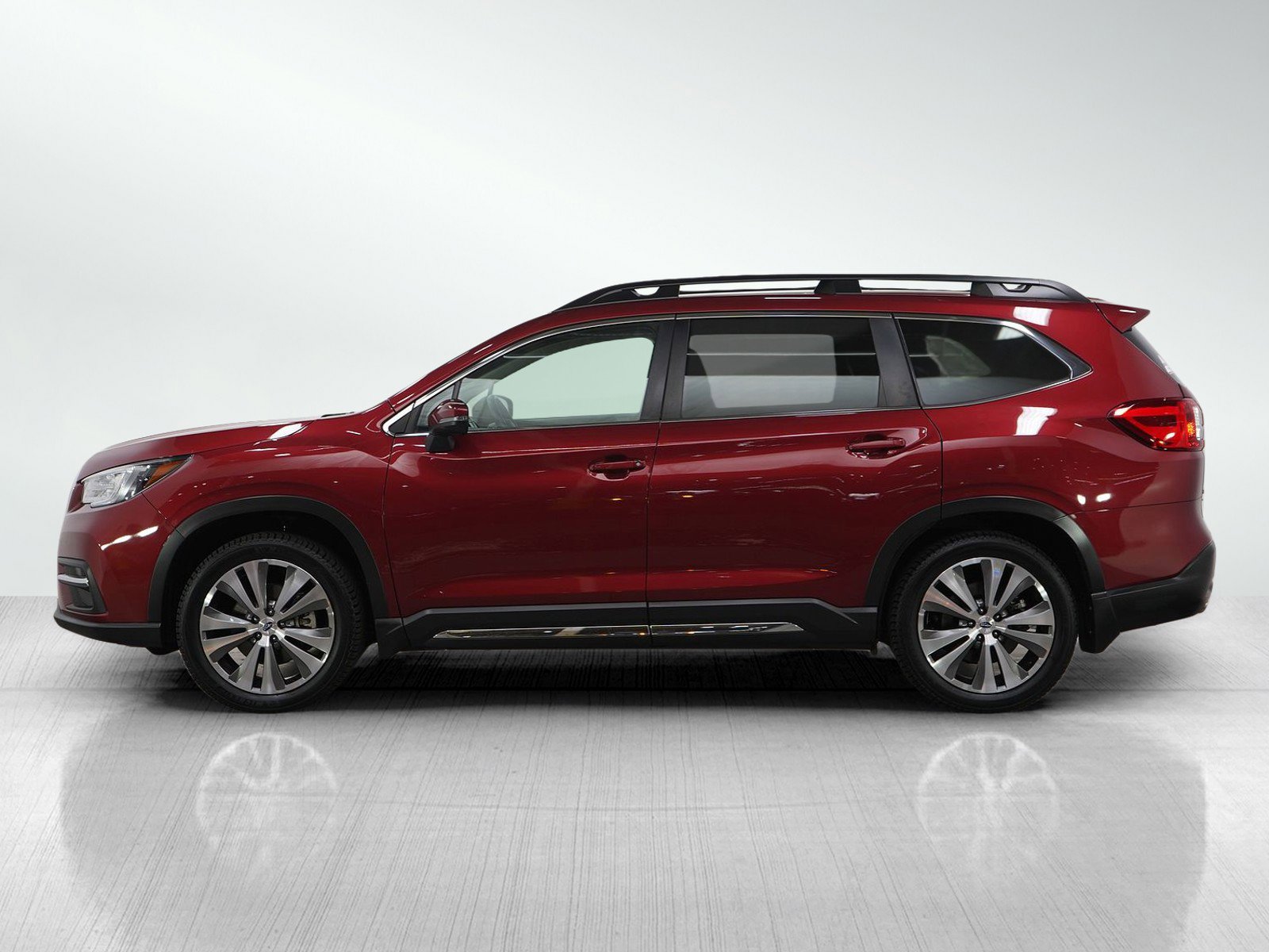 Used 2021 Subaru Ascent Limited w/ Technology Package image 2