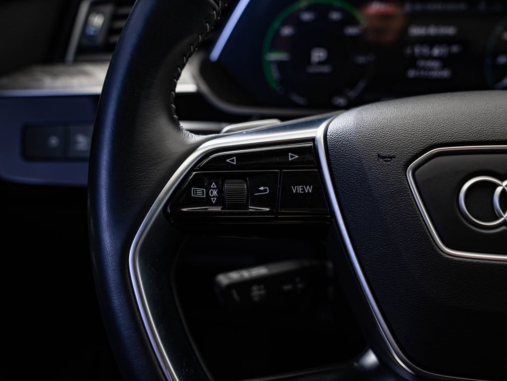 Used 2021 Audi e-tron Premium w/ Convenience Plus Package AWD/4WD image 28