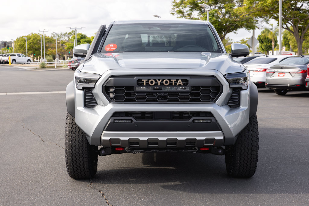 New 2026 Toyota Tacoma 4x4 Double Cab Hybrid image 2