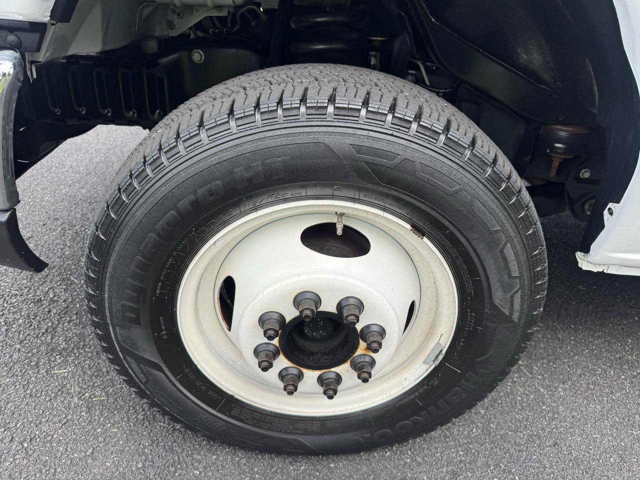 Used 2019 Ford E-450 and Econoline 450 Super Duty w/ Power Windows & Locks Group RWD image 24