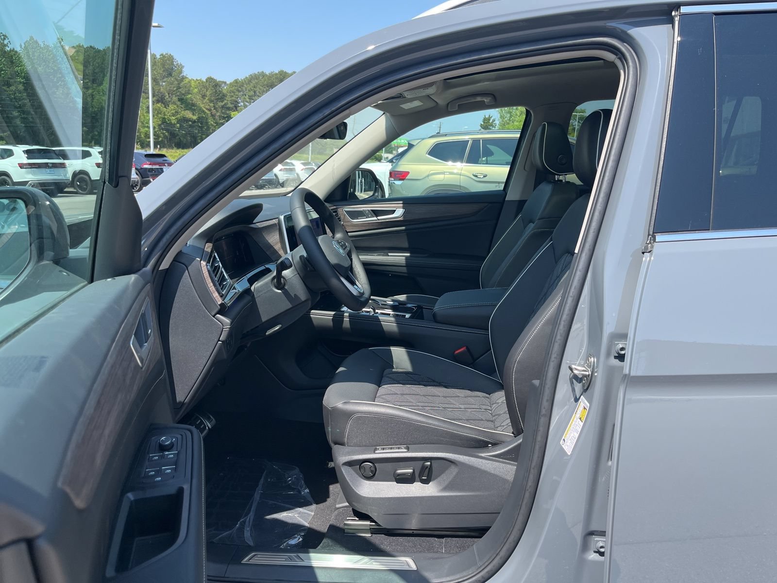New 2026 Volkswagen Atlas SEL Premium R-Line AWD/4WD image 25