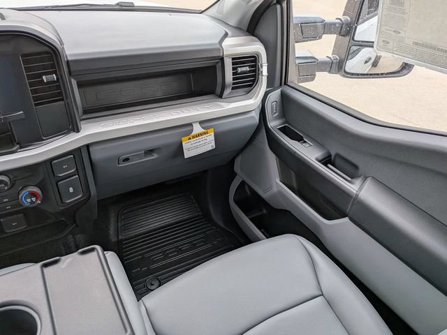New 2026 Ford F550 4x4 Supercab Super Duty image 19