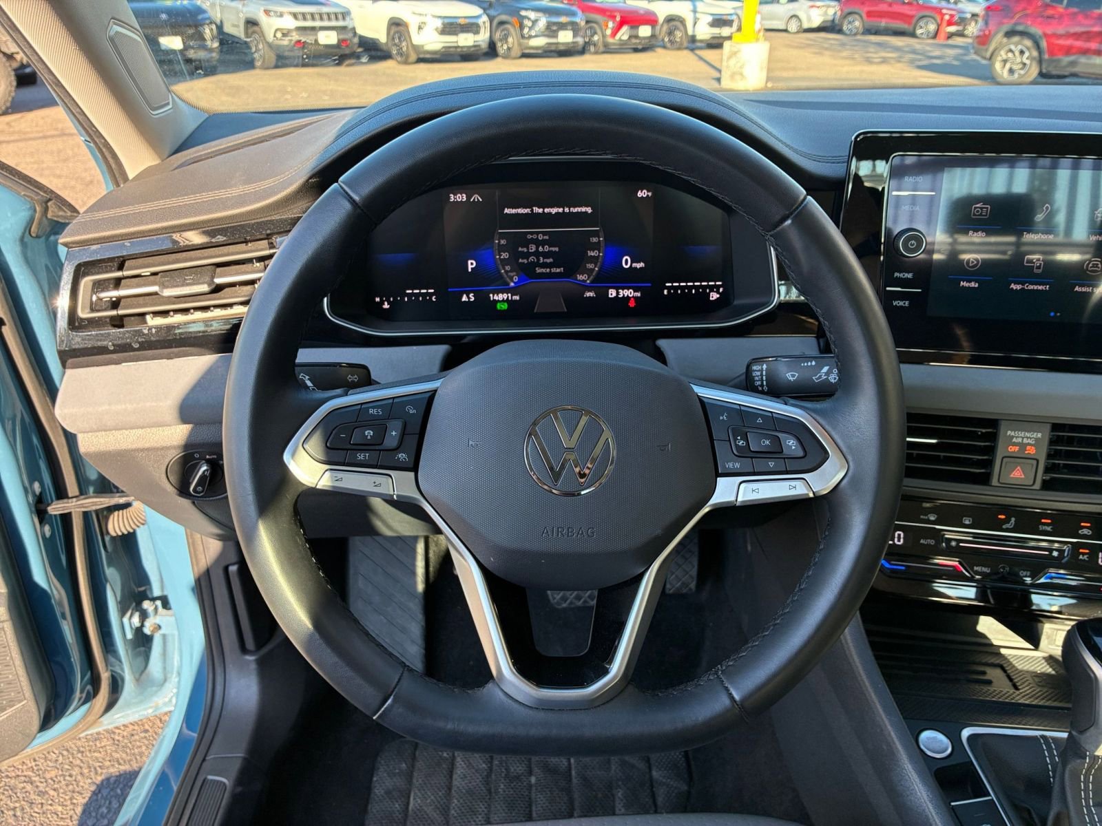 Used 2025 Volkswagen Jetta SE image 27
