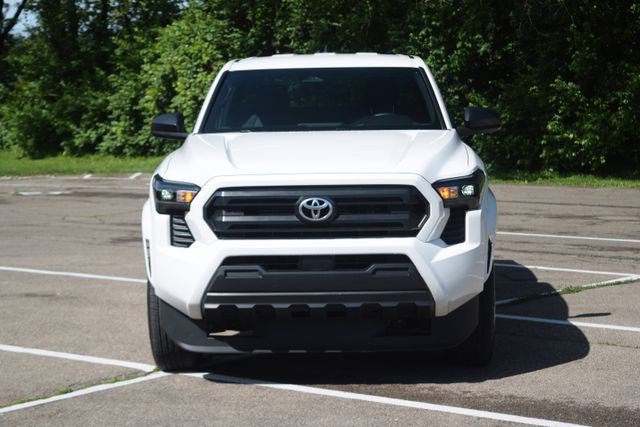 Used 2024 Toyota Tacoma SR w/ Towing Package RWD image 17