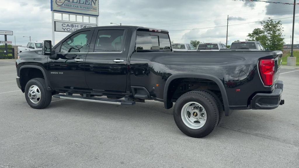 Used 2023 Chevrolet Silverado 3500 High Country AWD/4WD image 4