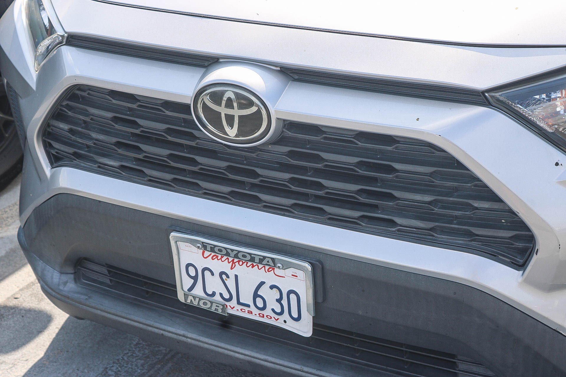 Certified 2019 Toyota RAV4 LE w/ Carpet Mat Package FWD image 7