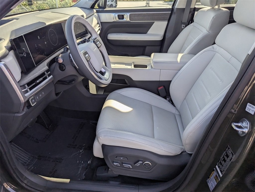 Used 2025 Hyundai Santa Fe Calligraphy image 25