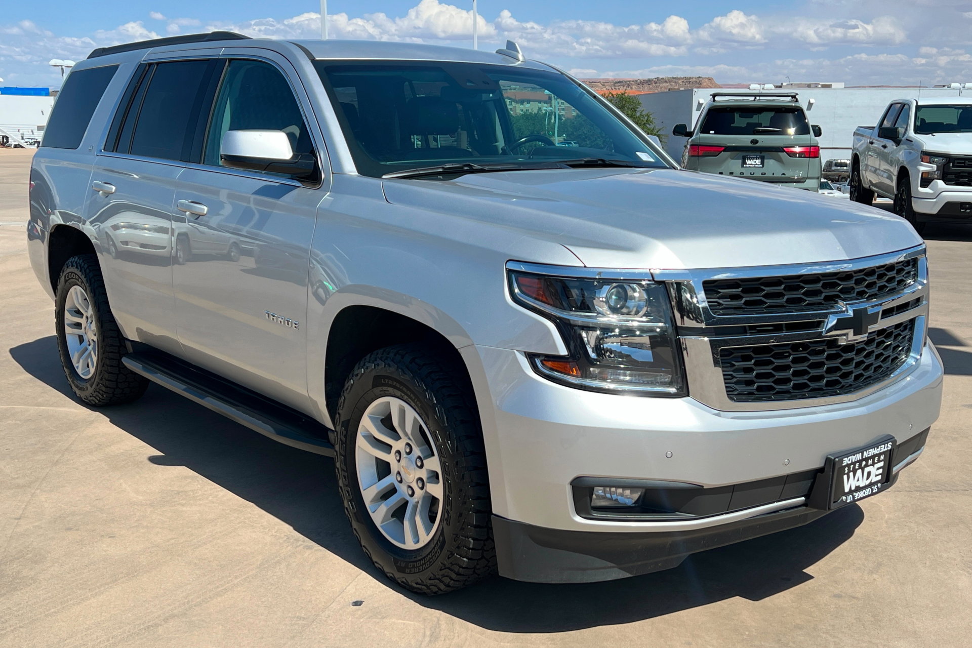 Used 2019 Chevrolet Tahoe LT w/ Luxury Package AWD/4WD image 8