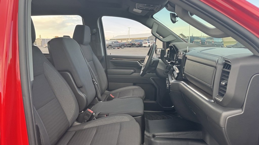 Used 2024 Chevrolet Silverado 2500 LT w/ Convenience Package image 23