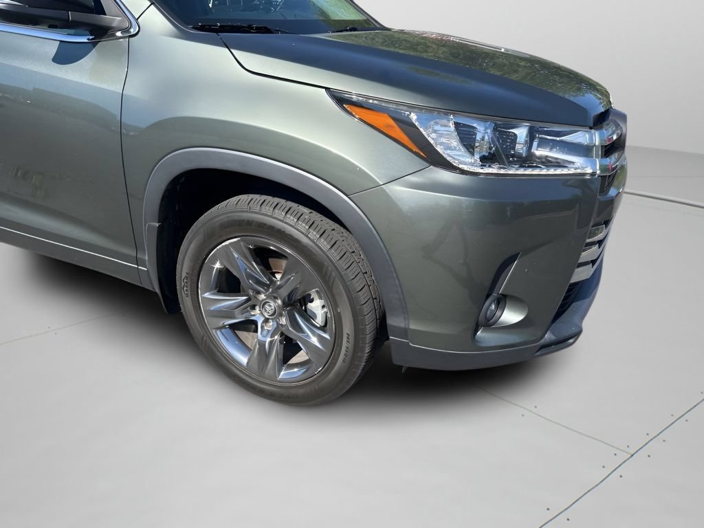 Used 2019 Toyota Highlander Limited Platinum AWD/4WD image 12