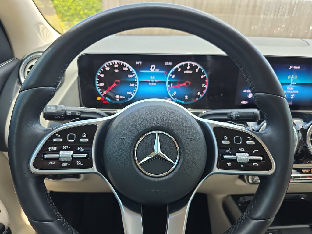Certified 2022 Mercedes-Benz GLA 250 4MATIC image 19