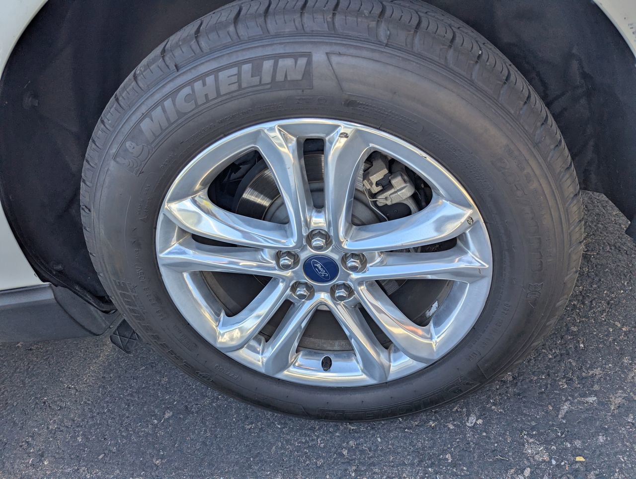 Used 2018 Ford Edge SEL w/ Equipment Group 201A FWD image 7