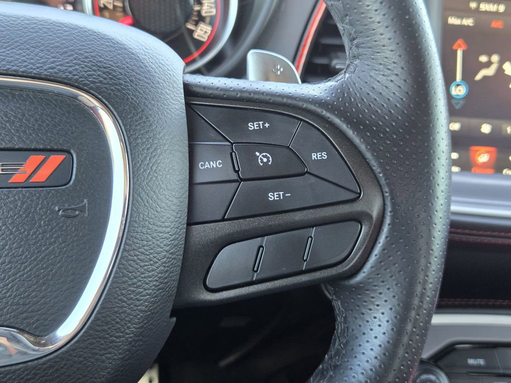 Used 2022 Dodge Challenger R/T w/ Plus Package image 27