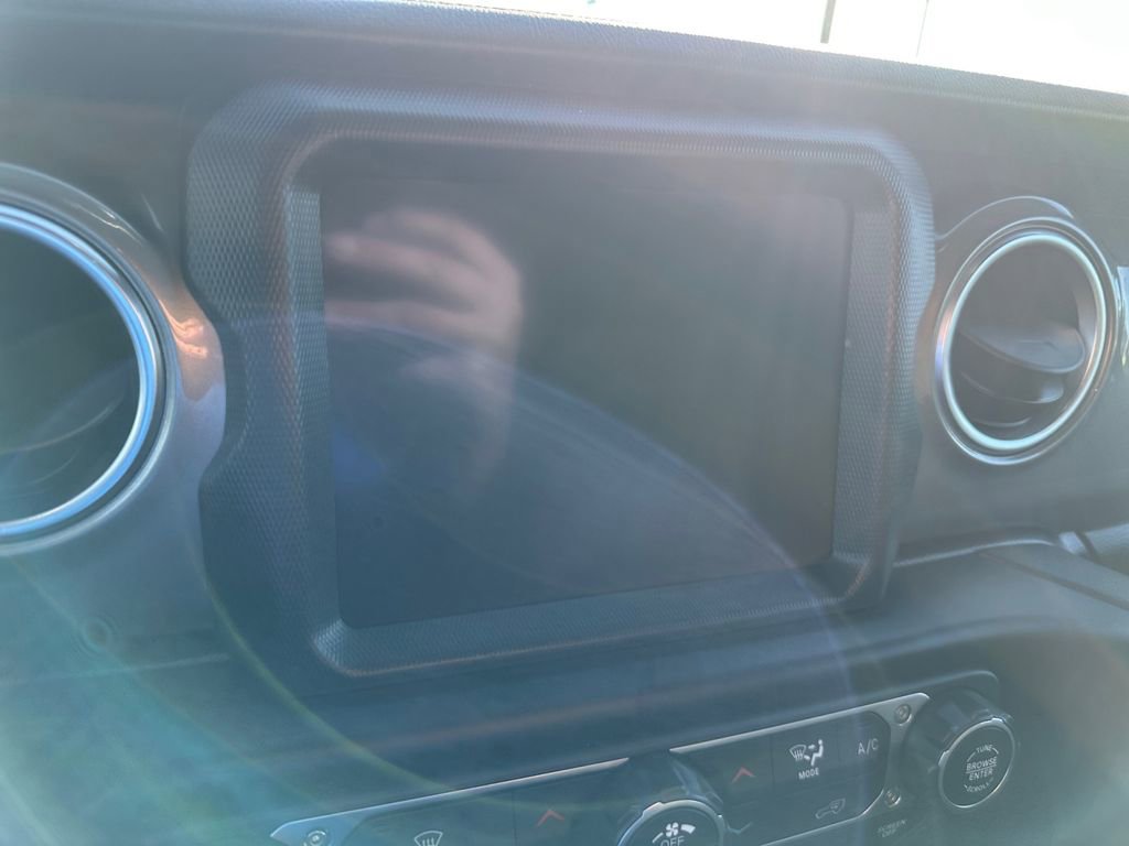 Used 2023 Jeep Wrangler Sahara image 19