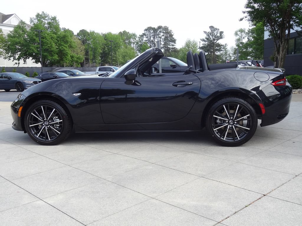 New 2026 MAZDA MX-5 Miata Grand Touring w/ Weather Package RWD image 7