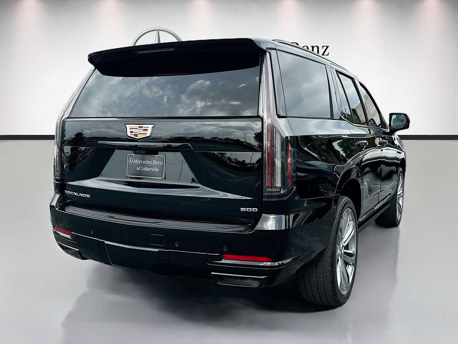 Used 2025 Cadillac Escalade Sport Platinum AWD/4WD image 5