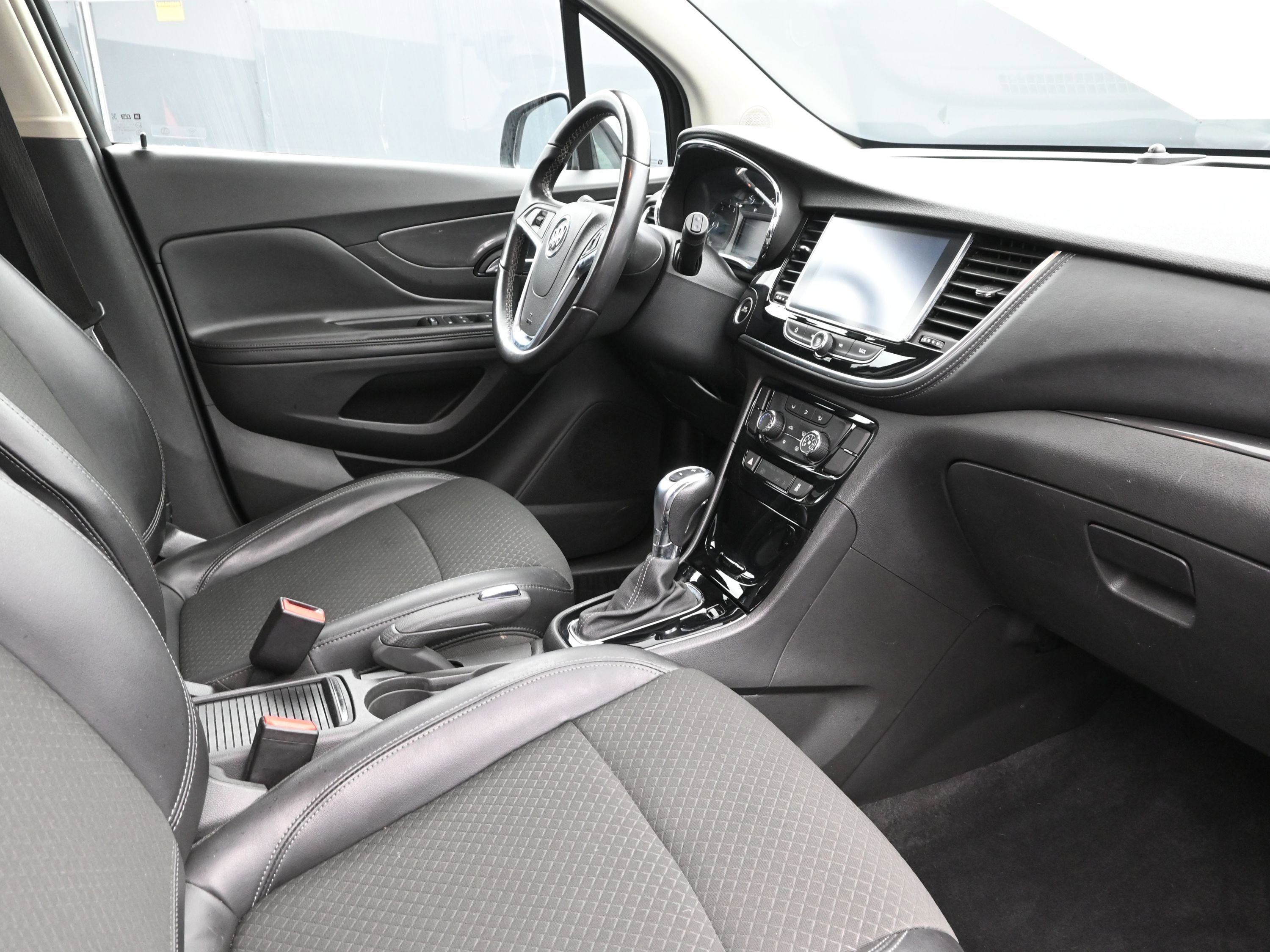 Used 2019 Buick Encore Preferred image 26