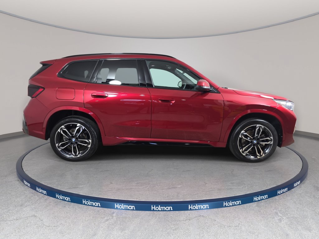 Certified 2026 BMW X1 xDrive28i w/ Technology Package AWD/4WD image 4