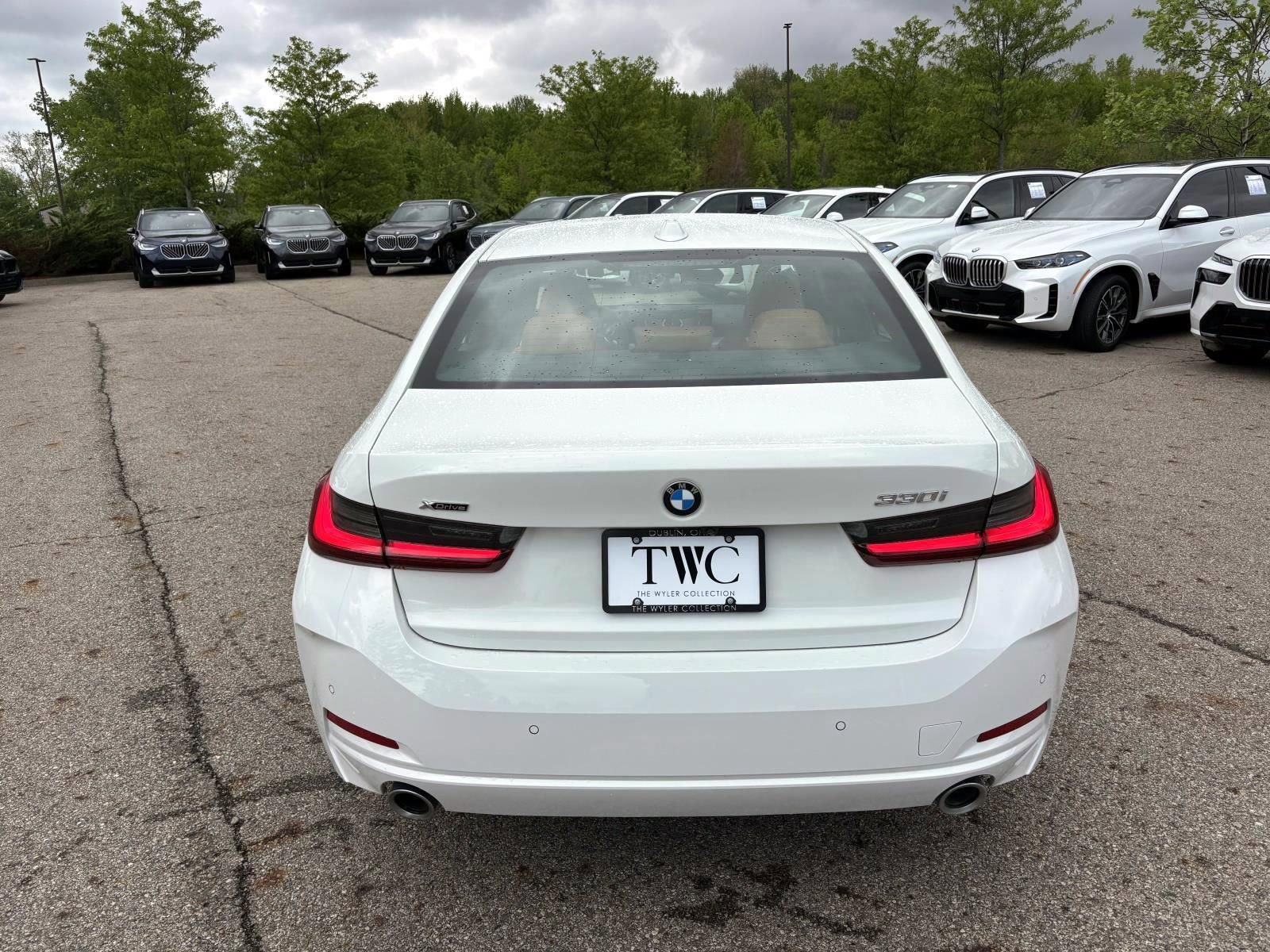 Used 2025 BMW 330i xDrive Sedan AWD/4WD image 6