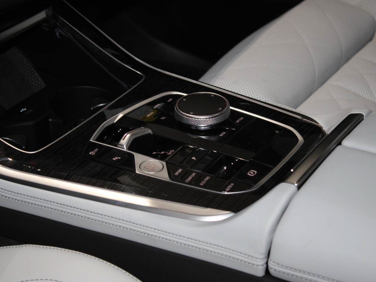Used 2026 BMW X5 sDrive40i RWD image 12