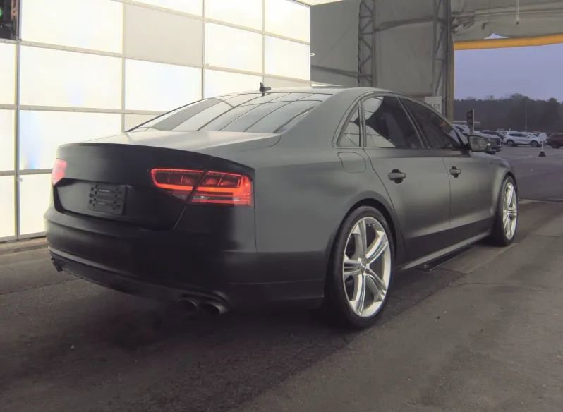 Used 2013 Audi S8 w/ Full Leather Pkg image 2