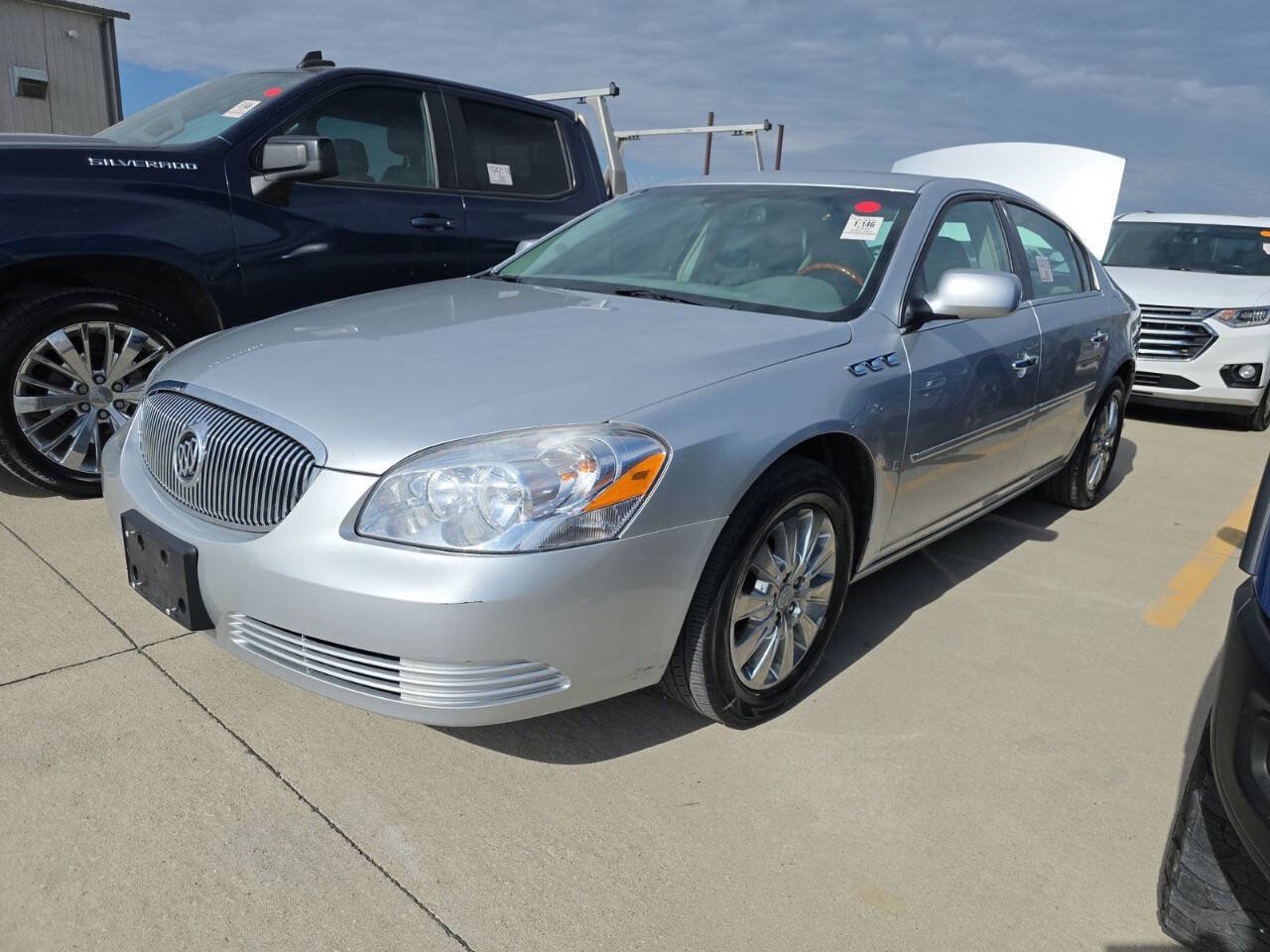 Used 2009 Buick Lucerne CXL FWD image 1