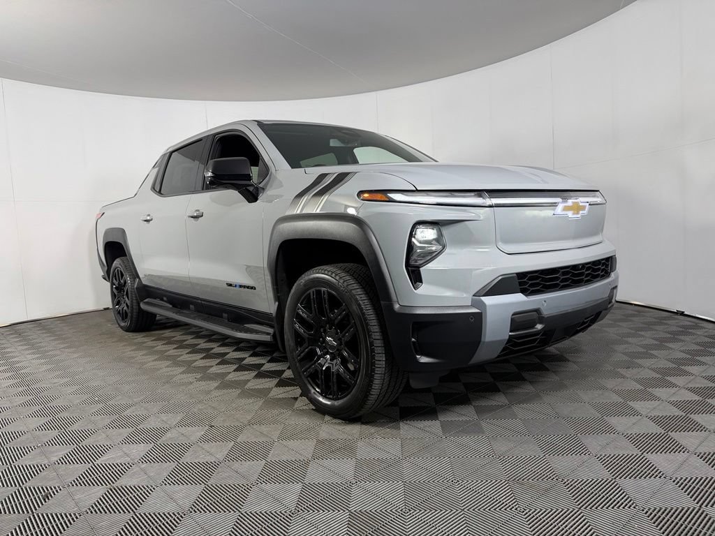 Used 2025 Chevrolet Silverado EV LT w/ LPO, Dark Package Plus AWD/4WD image 5