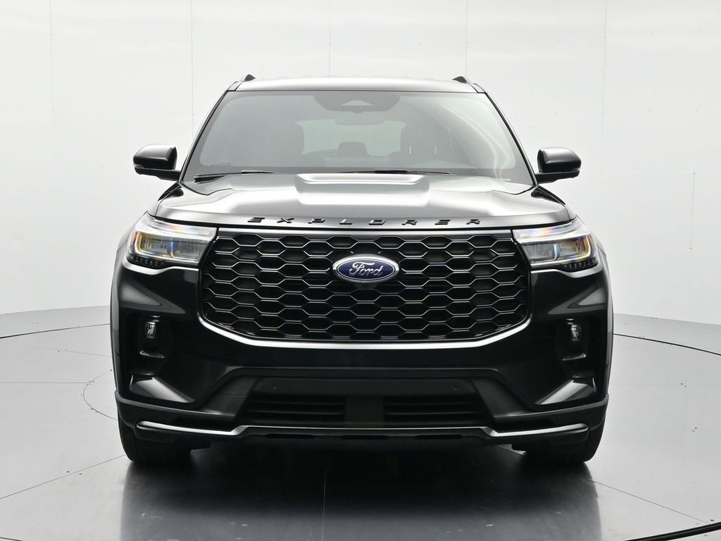 Certified 2025 Ford Explorer ST-Line w/ Premium Package image 2