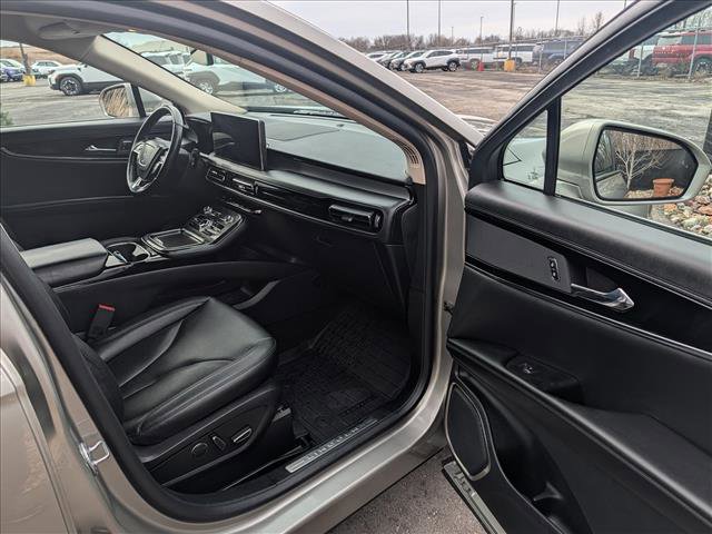 Used 2023 Lincoln Nautilus AWD w/ Premium Package image 13