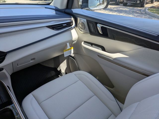 New 2026 Buick Enclave Avenir FWD image 23
