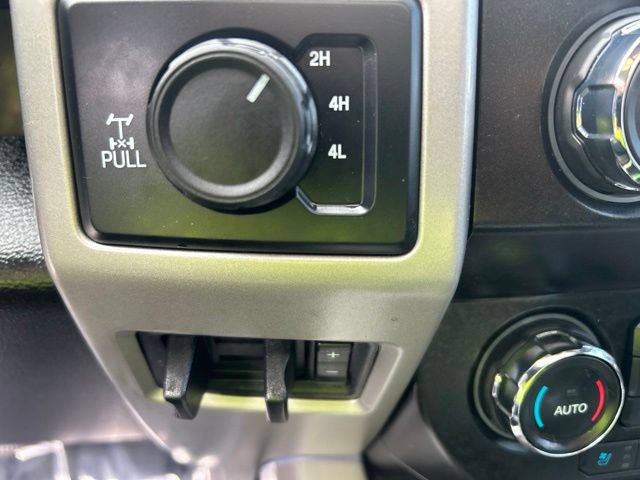 Used 2020 Ford F350 Lariat w/ Lariat Ultimate Package AWD/4WD image 28