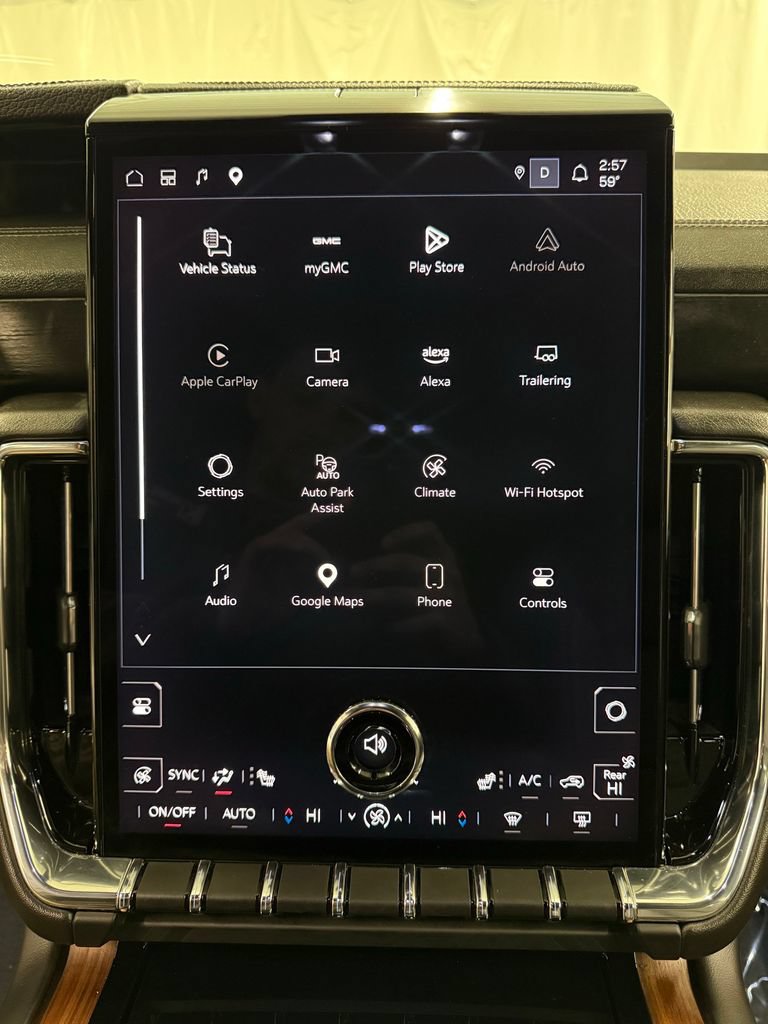 Used 2025 GMC Yukon Denali AWD/4WD image 14