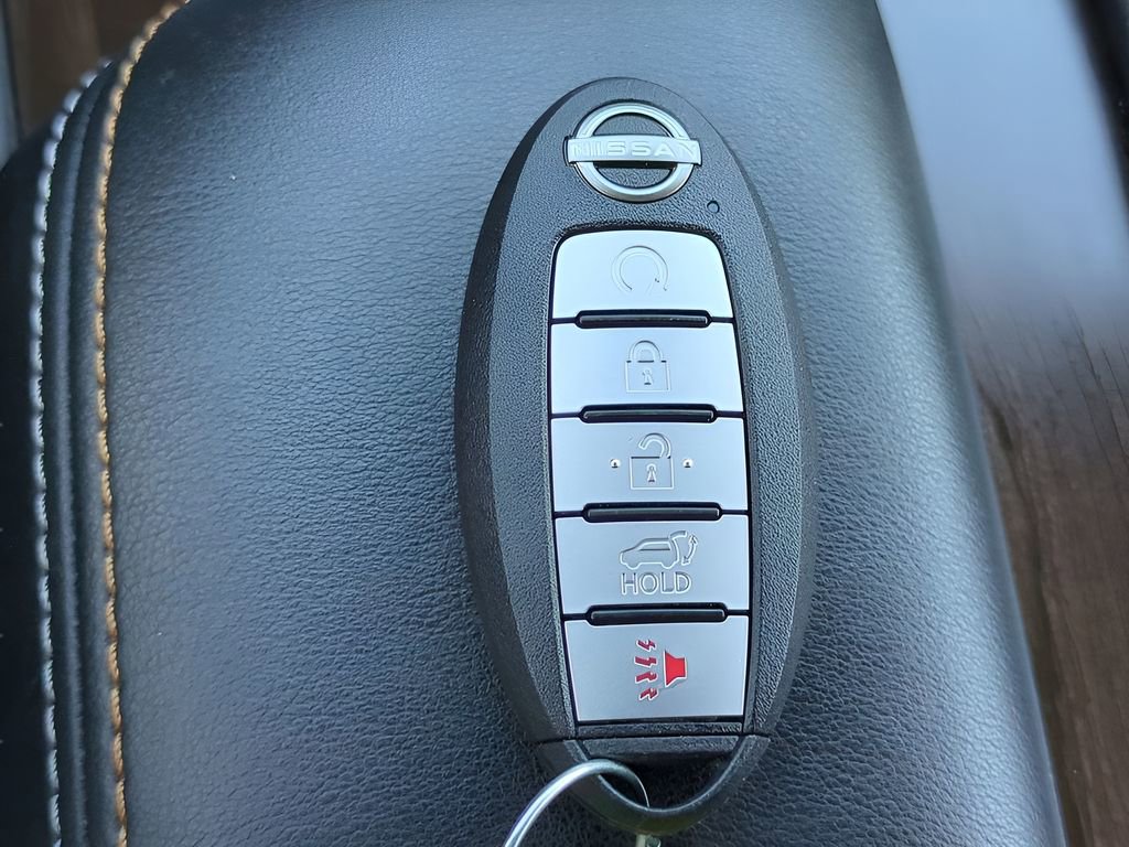 Certified 2023 Nissan Murano Platinum w/ Cargo Package image 32