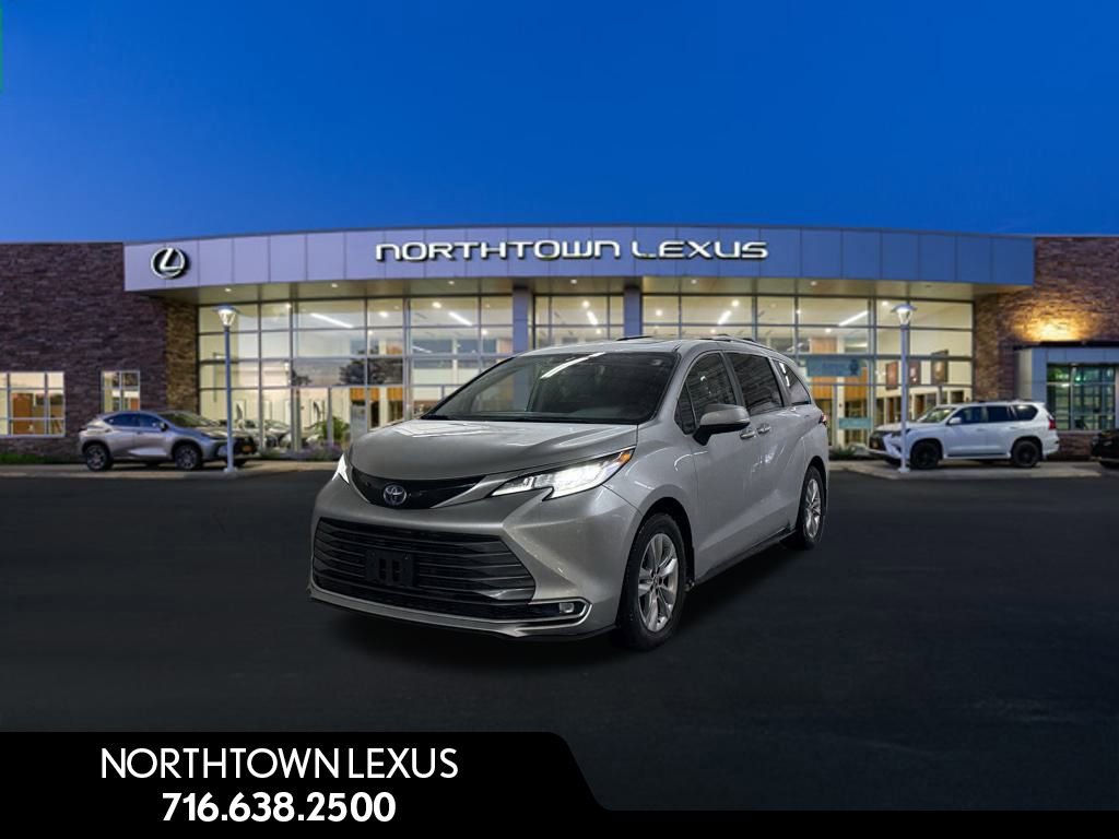 Used 2022 Toyota Sienna Limited