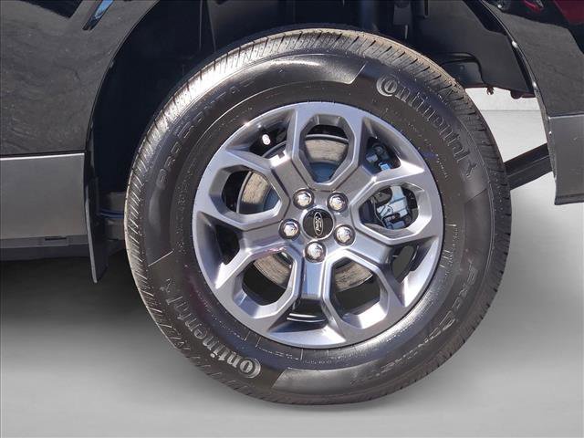 New 2025 Ford Maverick XLT w/ Equipment Group 302A image 9
