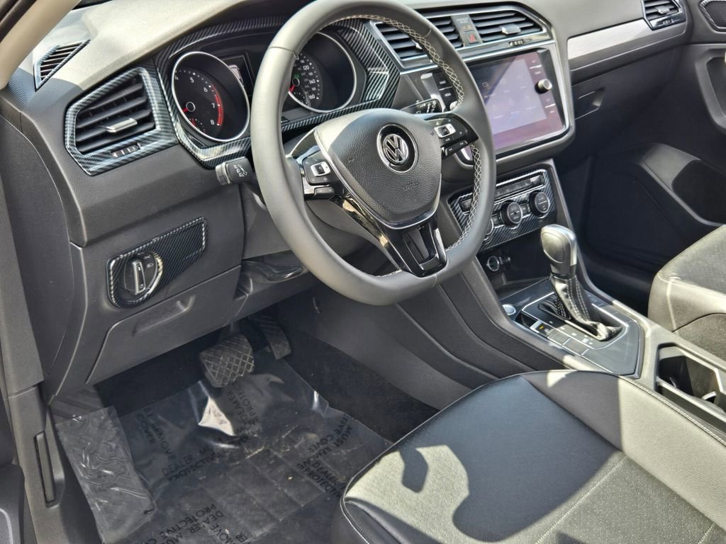 Certified 2021 Volkswagen Tiguan SE FWD image 11